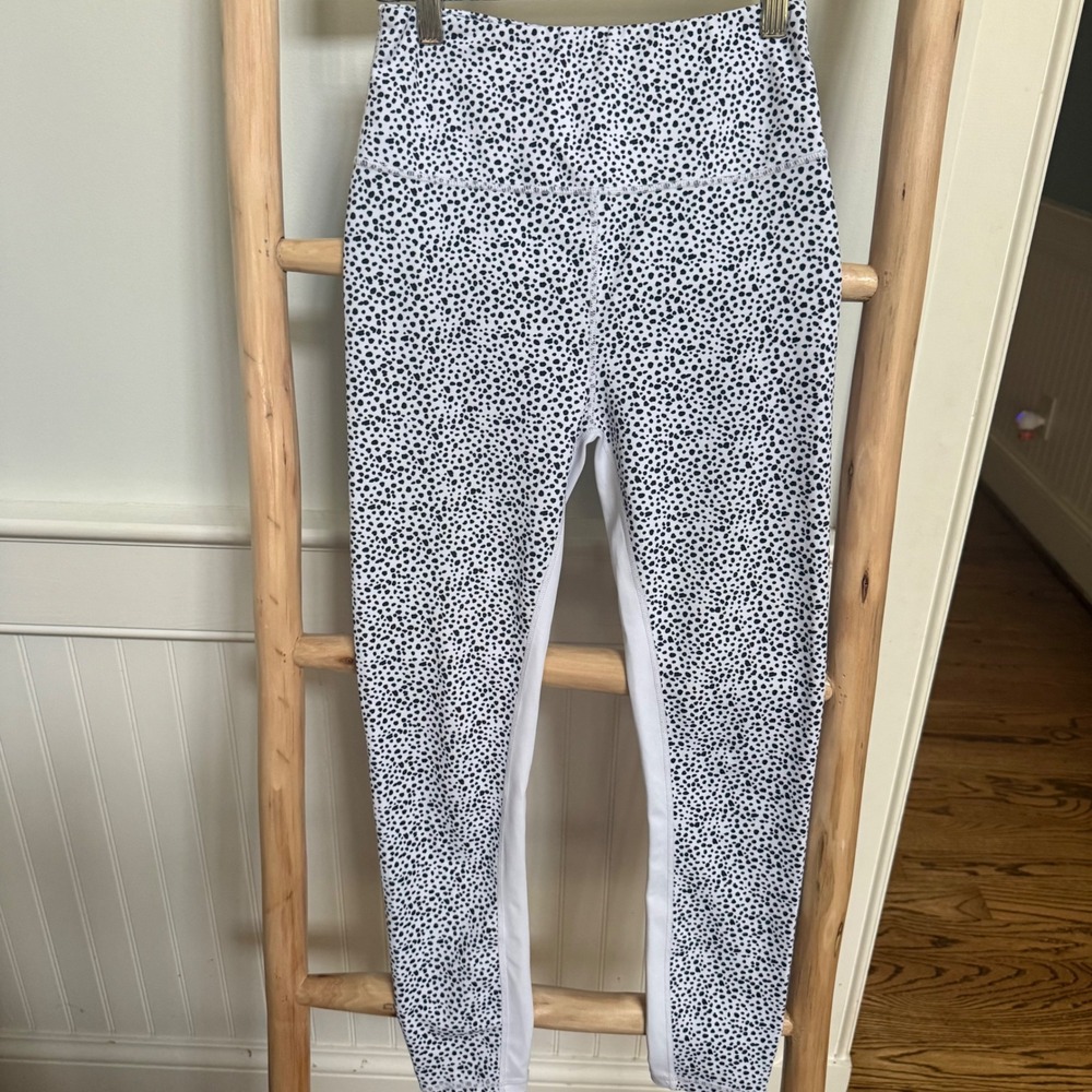ALLFENIX Dalmatian Print High‎ Waisted Leggings White Black Womens Small 7/8